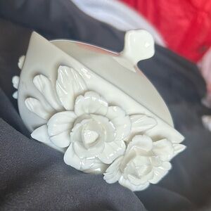 Elegant White Floral Ceramic Covered Dish with Applied Flowers - Decor